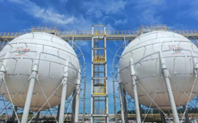 Aerogel Insulation: Tanks of Light Hydrocarbon Storage 