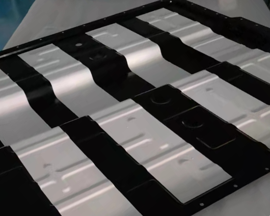 Fire protection for the cover of power battery