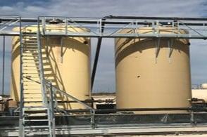 Offshore platform storage tanks
